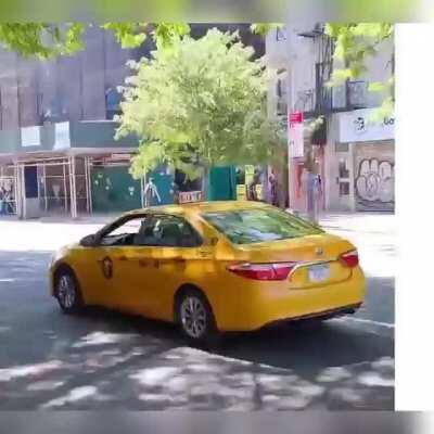 This Dude made a hyperlapse of Newyork from people's insta pictures... amazing