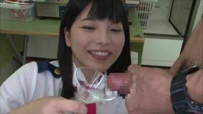 Ai Uehara swallows a local cum cocktail [ASW-191]