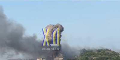 Moment of explosion in Donetsk (occupied) after Ukrainian strike on ammunition depot / 3 Jul 2024