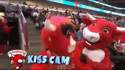 Interesting Kiss Cam development