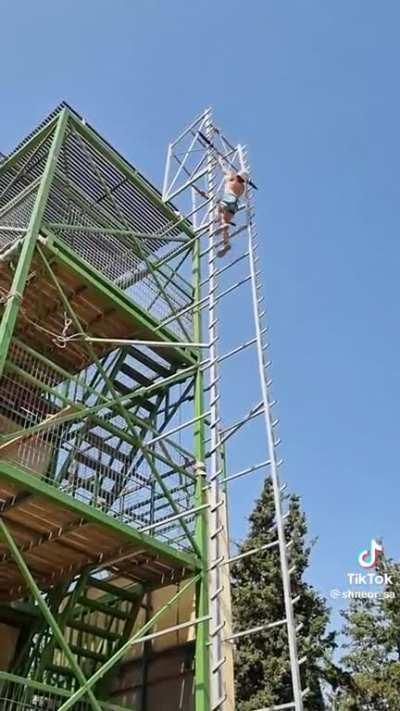 The incredible strength of this guy doing salmon ladder.