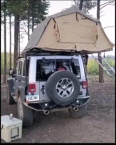 Rooftop tent