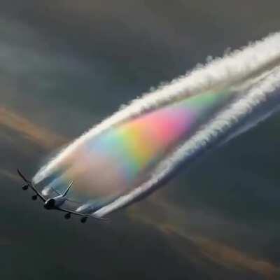 Boeing 747 Rainbow contrails