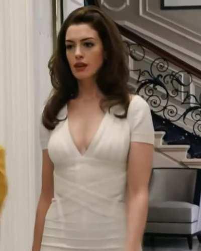 Anne Hathaway