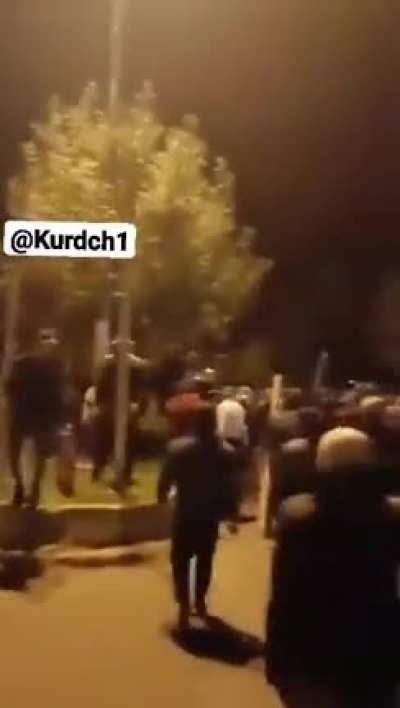 Video from the Kurdish city of Shino, (Iran) reportedly liberated and controlled by the people