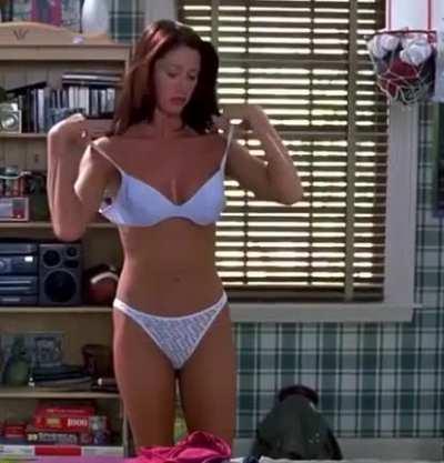 Shannon Elizabeth