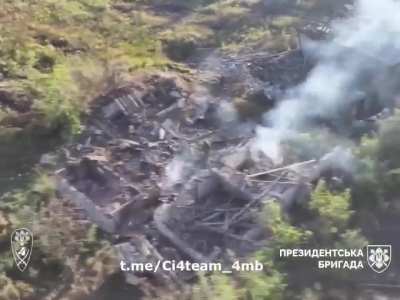 Russian soldier surrenders to a Ukrainian drone after surviving a drone dropped grenade. (More information in the description.)