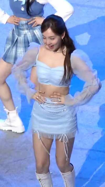 TWICE - Nayeon