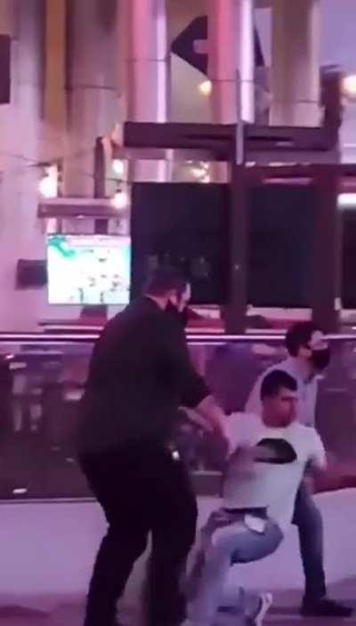 🔥 Tourist beaten and robbed, Las Vegas : ActualPublicFrea...