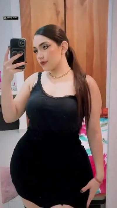 que chula valeria 🖤