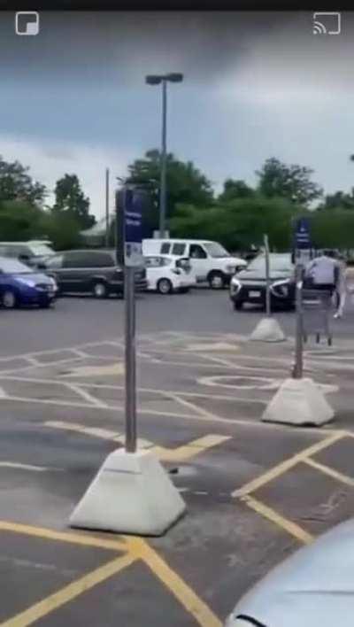 HMF while I attack this car