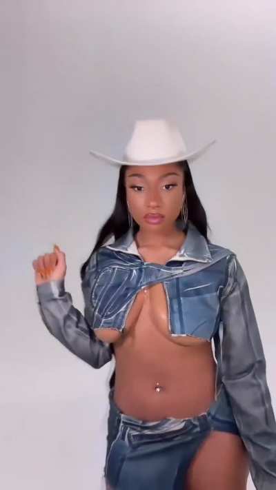 Cowgirl 