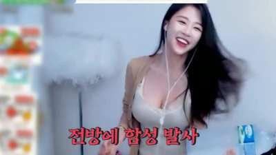 Crayon Pop - Ellin Moaning &amp;amp; Groaning