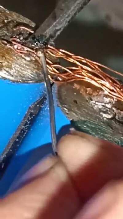 I lithium batteries aren't supposed to be soldered. Also the copper wire is to thick. Even after sandwiching it in solder, it's not sticking. Please guide.