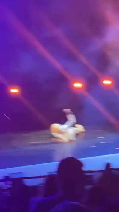 video of tyler falling at red rocks 