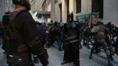 how tf do you guys watch this scene in Dark Knight Rises and NOT think it's the best movie ever made? 