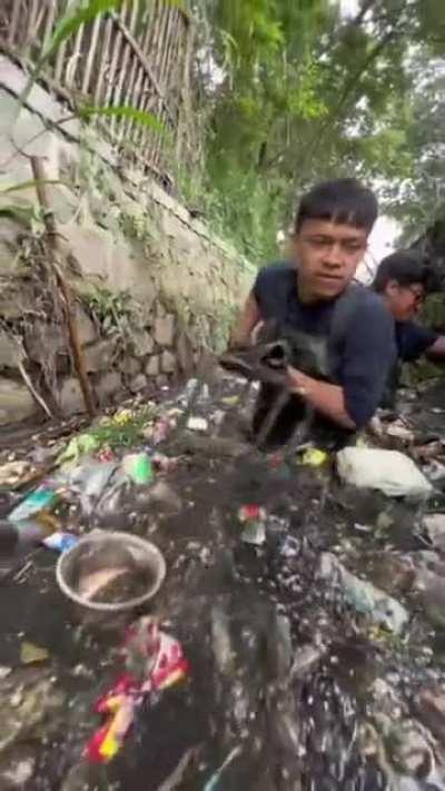 Heroes who clean the channel from all garbage.