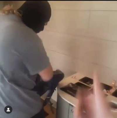 Trashy Tennessee kid robs a Taco Bell of their sauce and posts to his IG