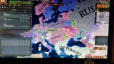 A normal peaceful game of eu4 is all you need at night