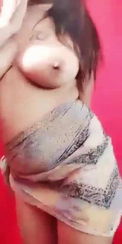 Anam Khan Wild Dance ( new video + all her recents)