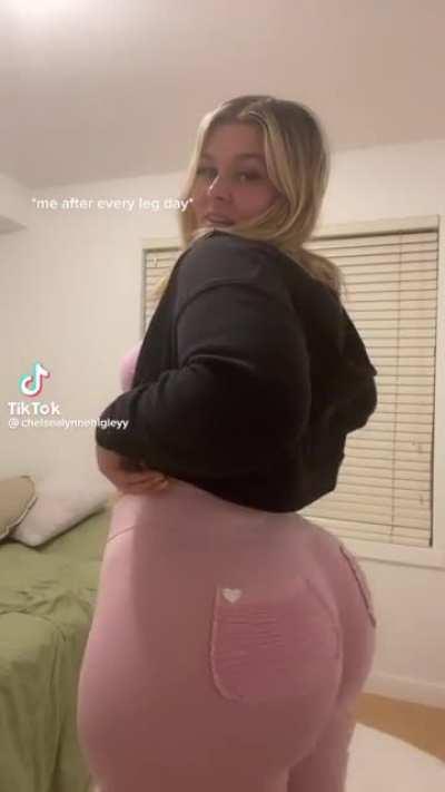 She defines a Pawg