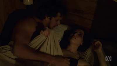 400px x 225px - ðŸ”¥ Katherine Langford in Savage River S01E01 Sex Scene : K...