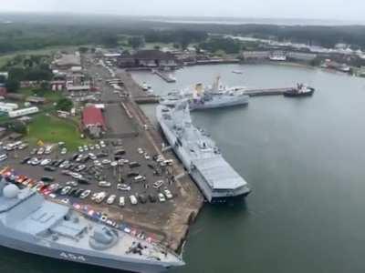 A helicopter view of the naval ships as they were docked in Richards Bay over the last few days. On the left-hand side are the Chinese and Russian ships, and the 3 ships and tug on the right-hand side belong to the SA navy including the SAS Mendi frigate,