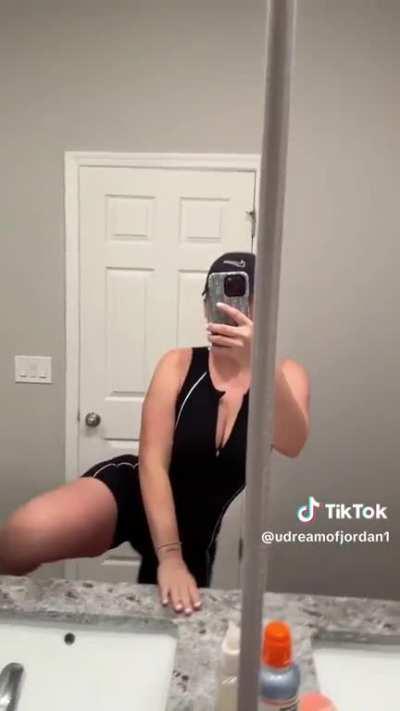 looking bad asf on the tiktok