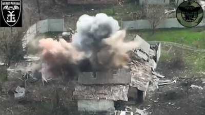 Ukrainian 54th Mechanized Brigade shelling on Russian forces in Maryinka city, Donetsk Oblast