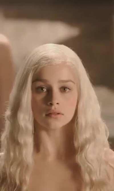 Emilia Clarke just might be the most fapped to woman of the past decade