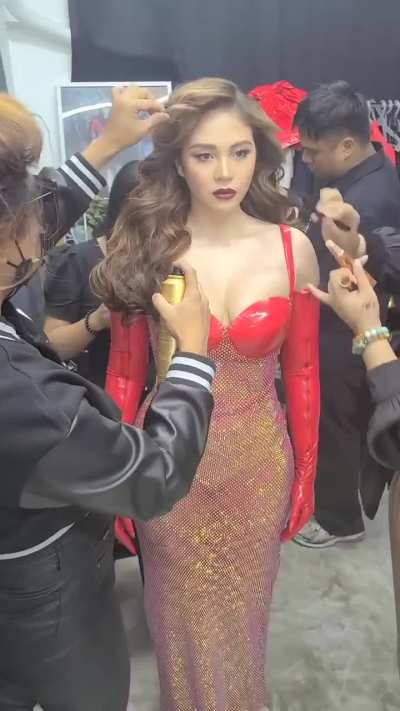 Janella salvador 