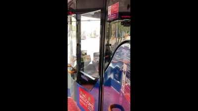 381 bus to London Bridge from jamaica Road London SE1