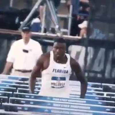 Grant Holloway's head stabilized running the hurdles, breaking 40 year collegiate record