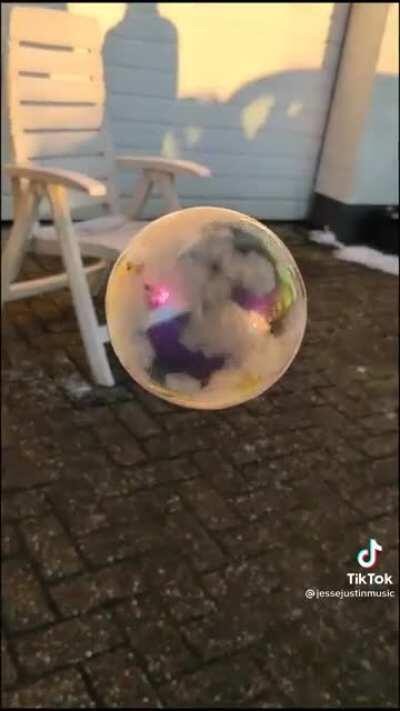 The way the bubble pops at the end