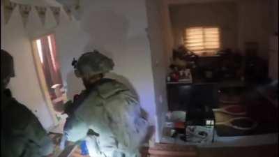 IDF ambushed while clearing an apartment building in Gaza (recent)