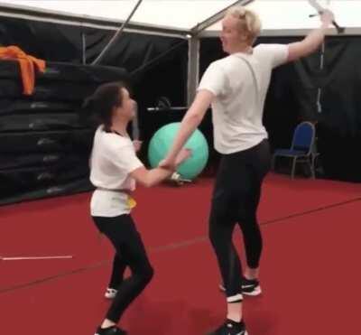 Maisie Williams practicing with Gwendoline Christie behind the scenes