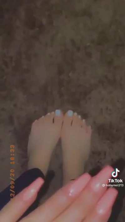 babymel213 toes