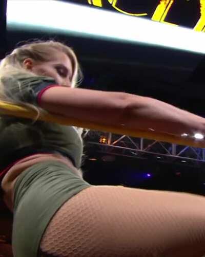 Lacey Evans