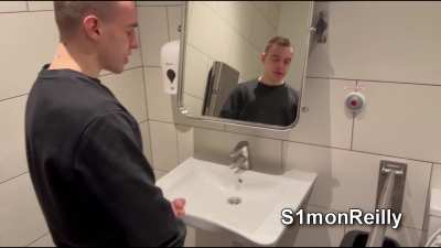 Just a video of me inviting a straight guy to public Mall toilet. Age 23