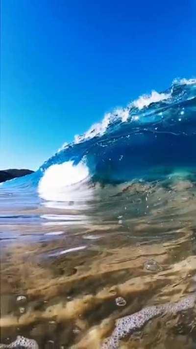 Crystal clear wave