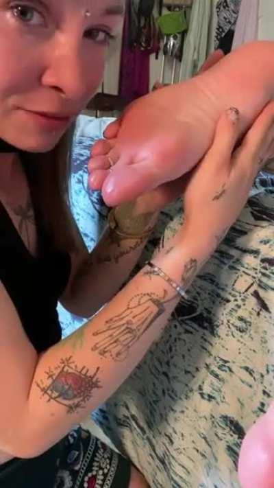 Lesbian Foot Worship 