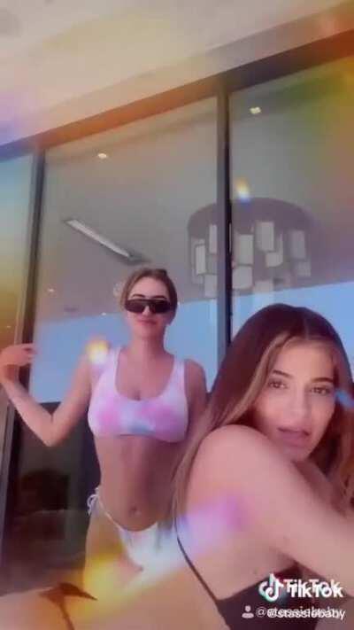 Kylie's Slomo Ass Shake