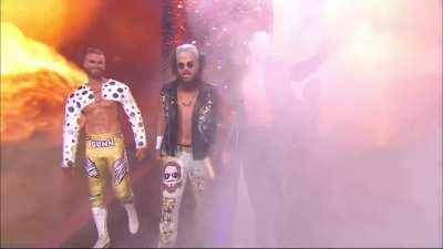 [SPOILERS] AEW Collision: Bullet Club Gold entrance reaches its peak