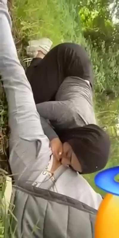 Amateur hijabi teen deepthroating in public park