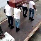 Colombian police use the pallbearer's meme to &quot;gently&quot; invite people to stay home during Covid