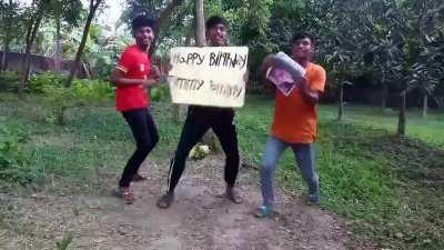 Funny birthday message video 🤣