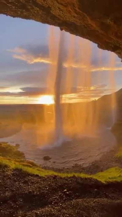 The Magnificent 197ft or 60m Waterfall at Seljalandsfoss, Iceland. (1st post more details)