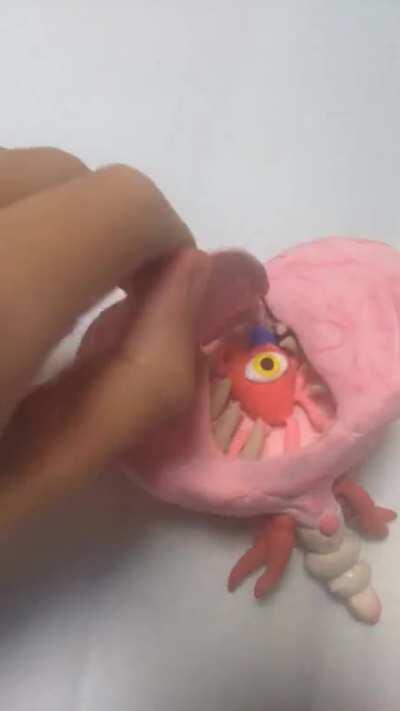 Making Terraria enemy clay. 3 - Brain of Cthulu with switchable faces