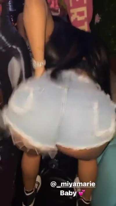 🍑