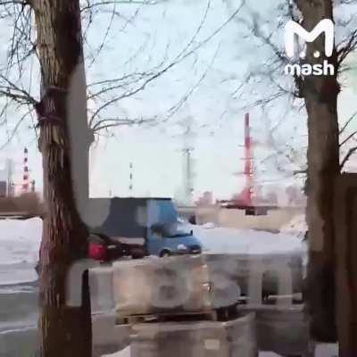 More drones arriving at Ryazan oil refinery, explosion can be heard, and a somewhat late air warning siren.